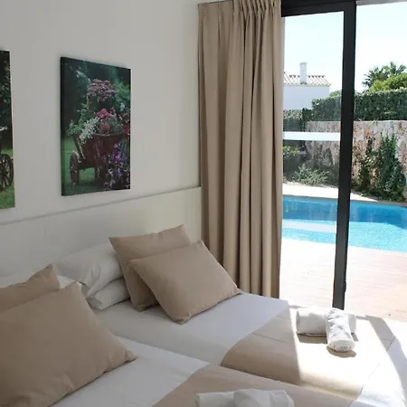 Sonia كالا إن بلانيس